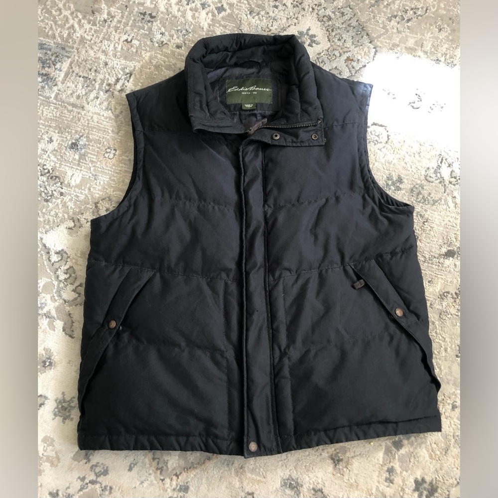 Eddie Bauer Men’s Black Quilted Insulated Vest